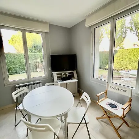 Voyage A Apartment *